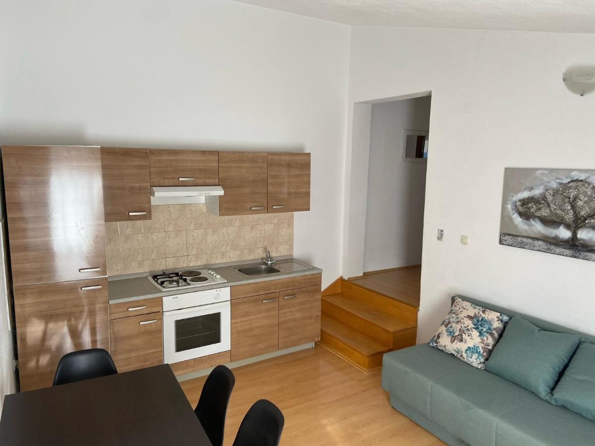 Apartman Polegubic Biograd Na Moru Zewnętrze zdjęcie