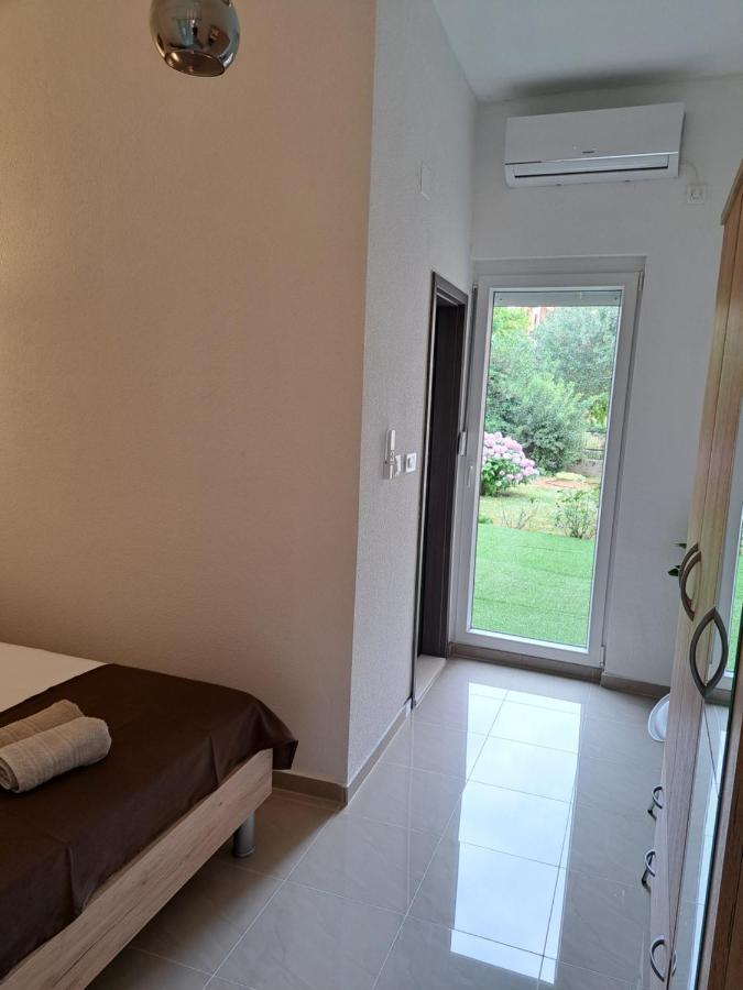 Apartman Polegubic Biograd Na Moru Zewnętrze zdjęcie