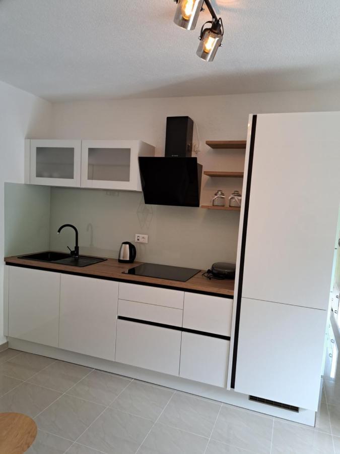 Apartman Polegubic Biograd Na Moru Zewnętrze zdjęcie